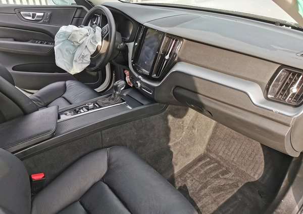 Volvo XC 60 cena 41900 przebieg: 20000, rok produkcji 2019 z Warszawa małe 254